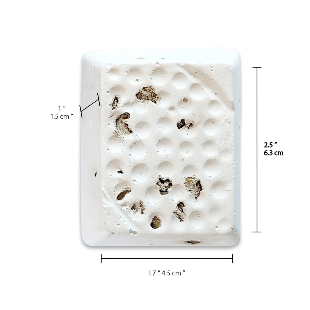 HARI Mineral Block with Dried Apples - 1.4oz